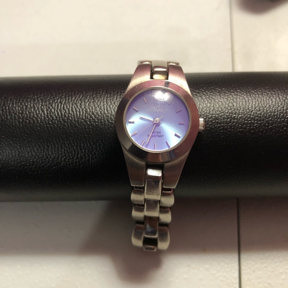 Gloria Vanderbilt Watch, Multicolored, very pretty